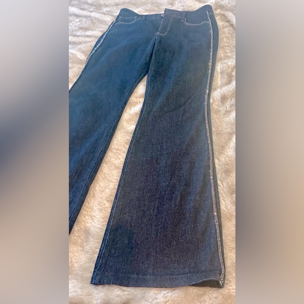 White House Black Market size 6 skinny flare jeans, sparkly seams!​​​